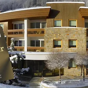 Royal Aparthotel