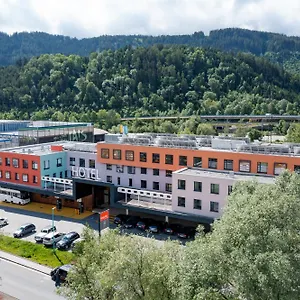 Hwest Rakousko