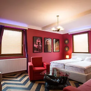 hotellátogatás